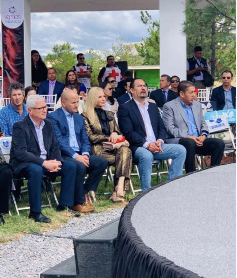 Asistentes durante la inauguración del nuevo centro CRISMA